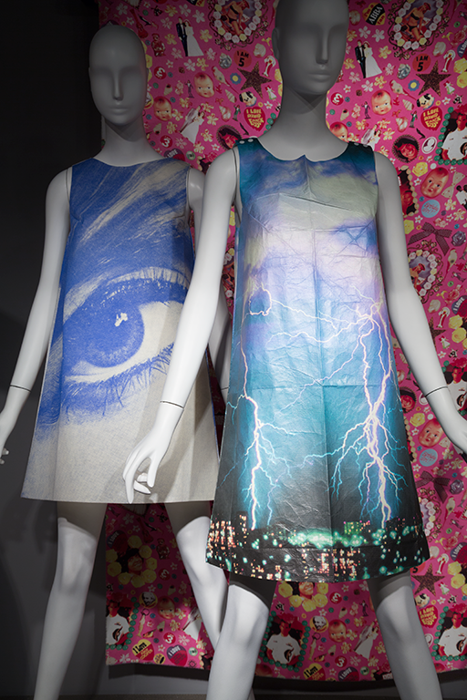 Poster dresses