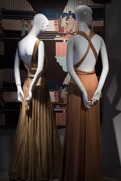 Poster dresses